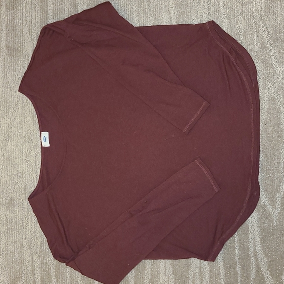 RED WINE COLOURED TOP - Picture 1 of 2